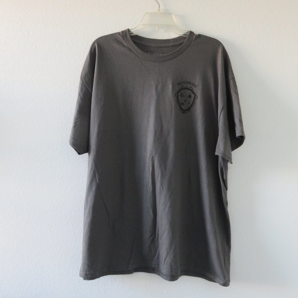 (#I) Wednesday Gray graphic T-shirt Size XL